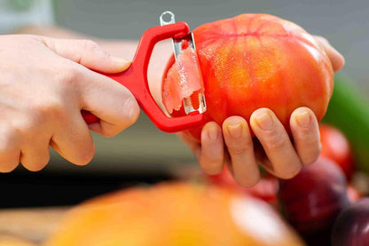 ARCOS Professional Chrome-Plated Peeler for Fruits and Vegetables. 5.5 Inch Stainless Steel Kitchen Tool for Precise Cutting. Chef's Gadget with Ergonomic Design. Silver Color