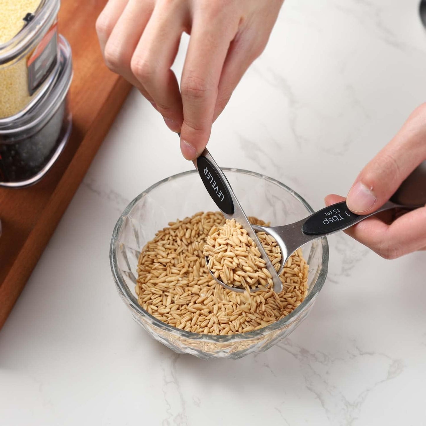 Magnetic Measuring Cups and Spoons Set Including 7 Stainless Steel Heavy Duty Measuring Cup 8 Double Sided Measuring Spoons with 1 Leveler for Dry and Liquid Ingredients (Color)