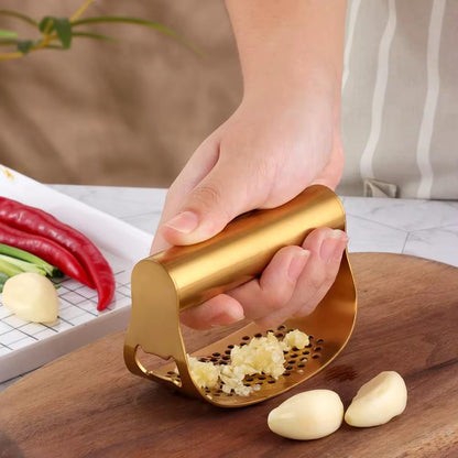 Luxury Gold Kitchen Accessories Set – Super Sharp Pizza Cutter Wheel, Garlic Press Rocker, Y Peeler, Serrated Pie & Cake Server – Premium Titanium-Coated Stainless Steel Flatware