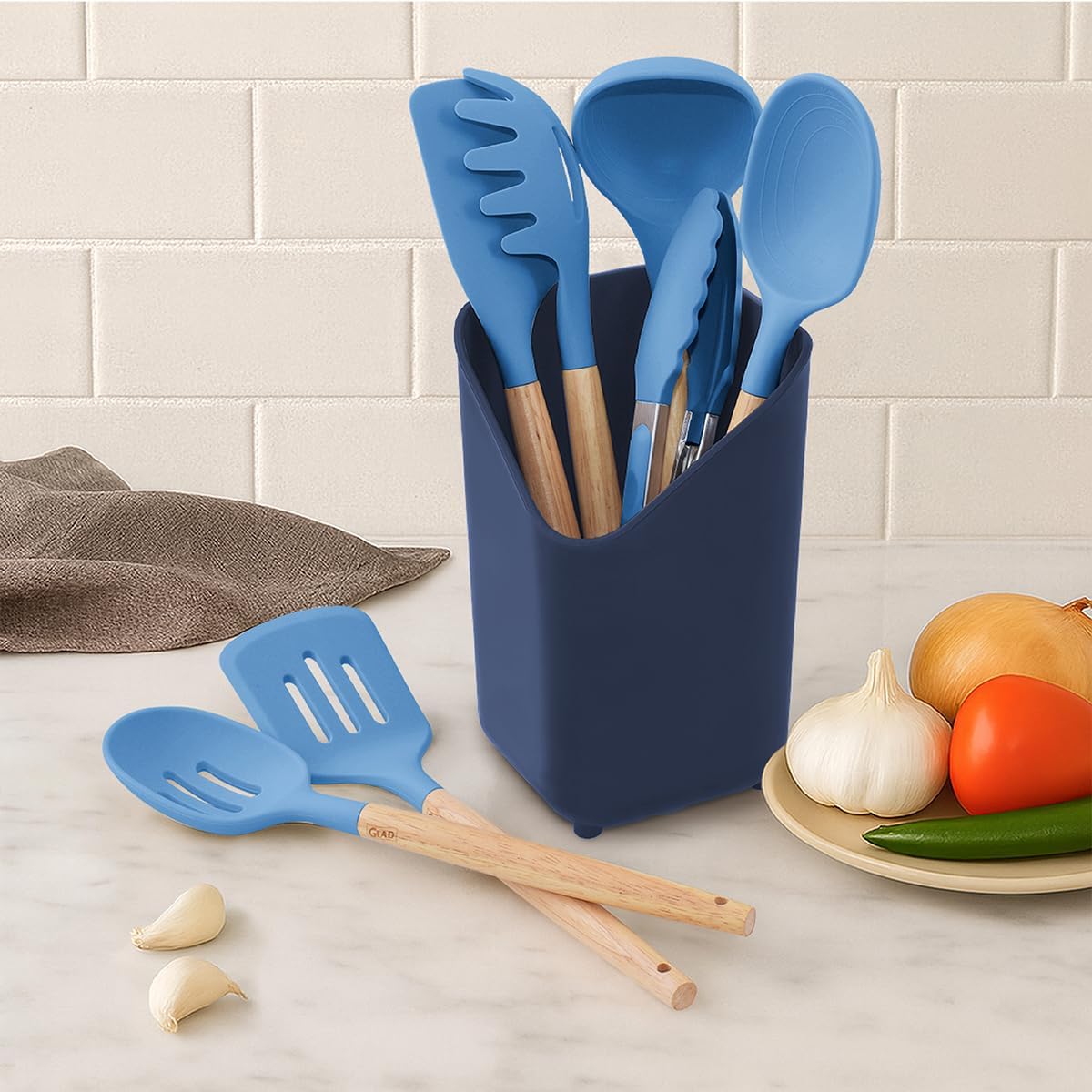 Glad Silicone Kitchen Utensils Set, 8pcs - Nonstick Cooking Tools with Wooden Handles and Utensil Holder - Spatula Set with Turner, Ladle, Spoons, Tongs, and Spaghetti Server - Beige