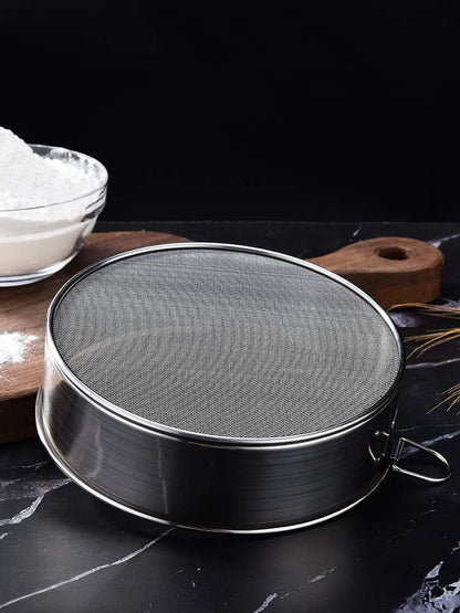 Flour Sifter Round Flour Sieve Strainer with 40 Mesh Premium Rustproof Stainless Steel Fine Mesh for Baking 7.87 inch x 1.97 inch
