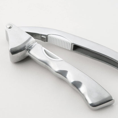 Kai Select 100 Garlic Press