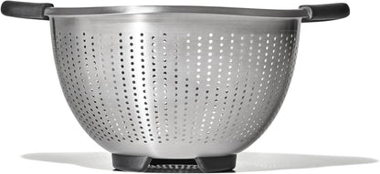 OXO Good Grips Stainless Steel Colander, 5 qt. Capacity, Strainer with Non-Slip Handles, Kitchen Colander for Pasta and Vegetables, Nesting Stainless Steel Strainer and Sieve