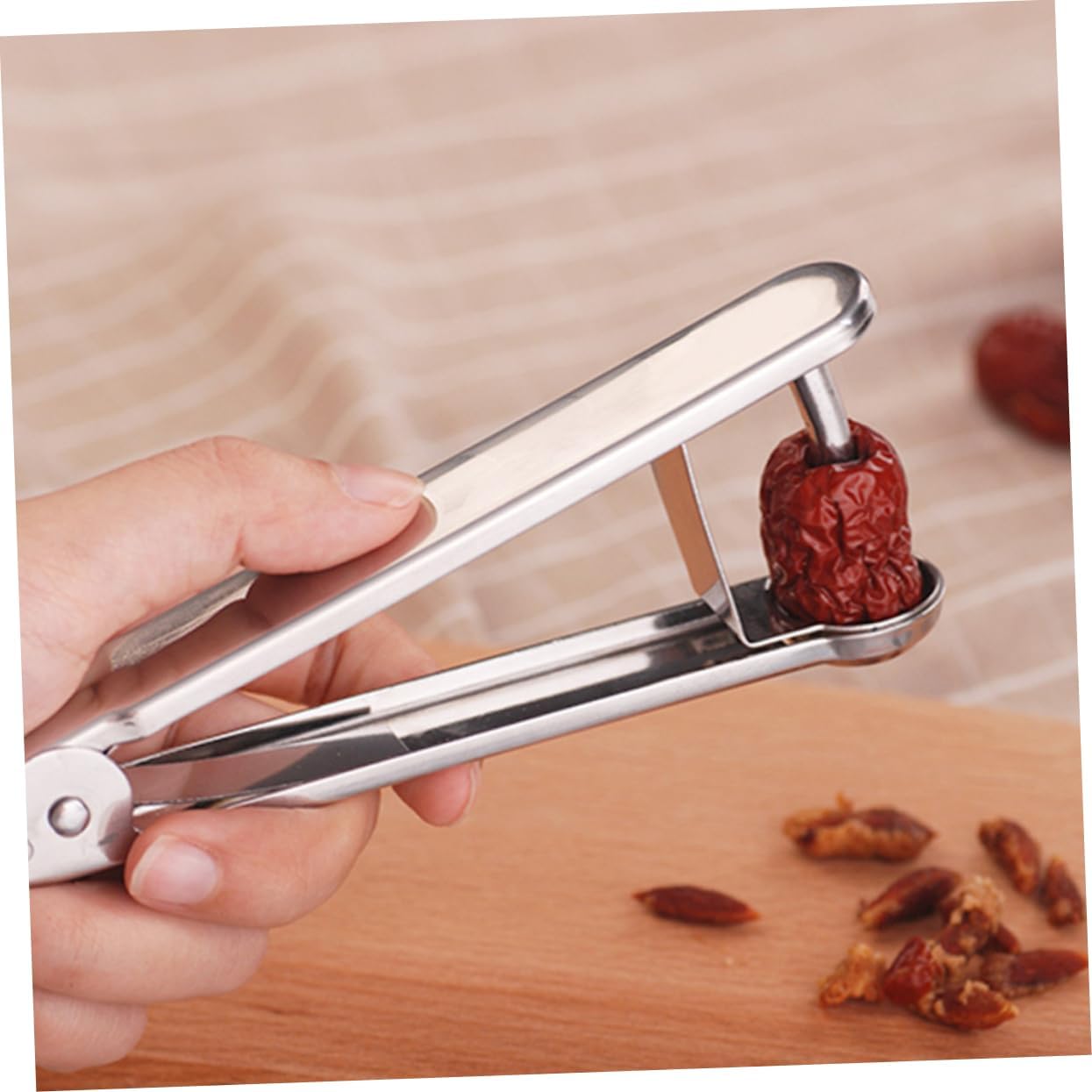 HOMSFOU Date Corer Stainless Steel Red Date Pit Remover Fruit Core Tool for Quick Pitting of Dates and Cherries 5.70 Inch Kitchen Gadget