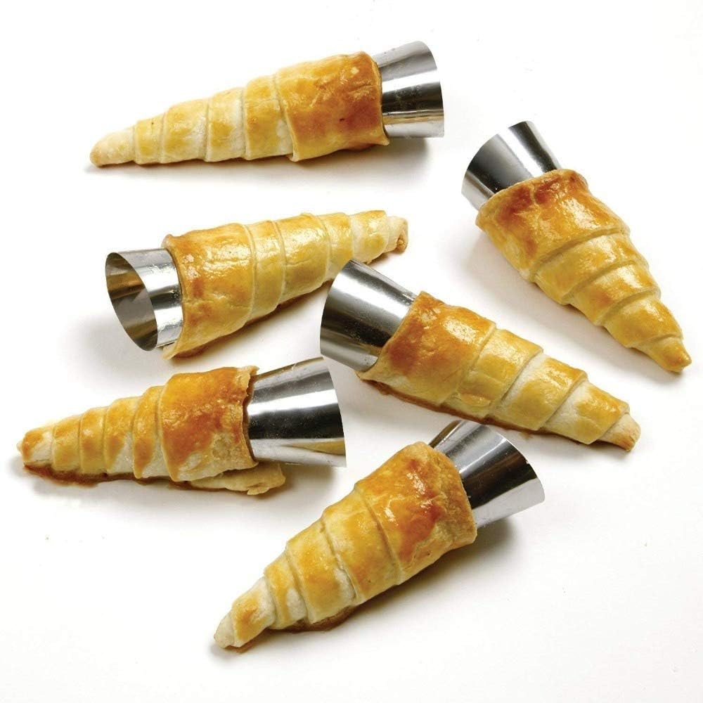Non-stick Cream Cannoli Tubes, FantasyDay 12 Pcs Stainless Steel Baking Cones Pastry Roll Horn Croissant Mold Cannoli Shells with 1 Clean Brush - Pastry Baking Set for Christmas Cake Anniversary Party