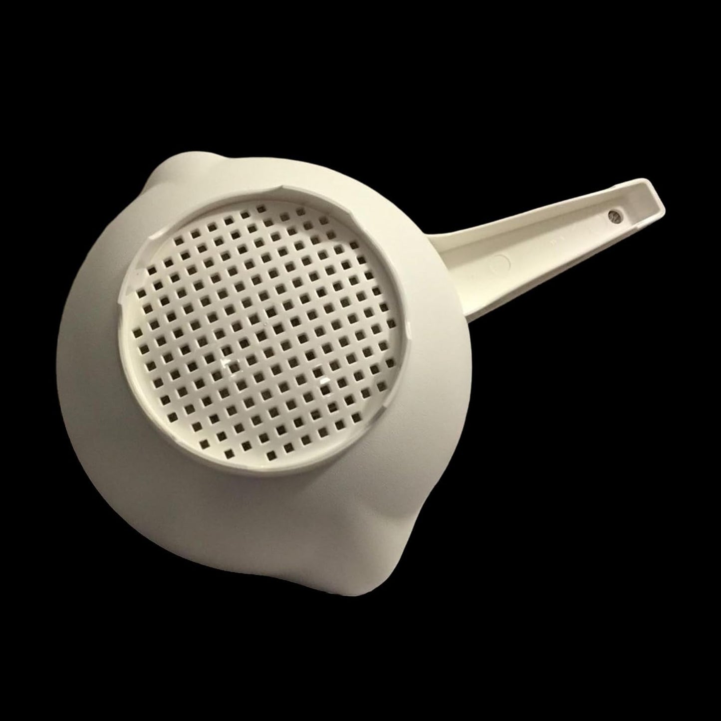 Tupperware Strainer 1 Qt Colander in Bright White