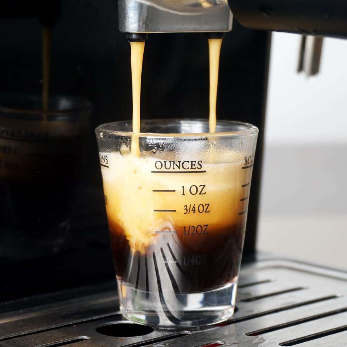 Shot Glasses Measuring cup Liquid Heavy Wine Glass Espresso Shot Glass 26-Incremental Measurement 1oz, 6 Tsp, 2 Tbs, 30ml (2 pack-black 30ml)