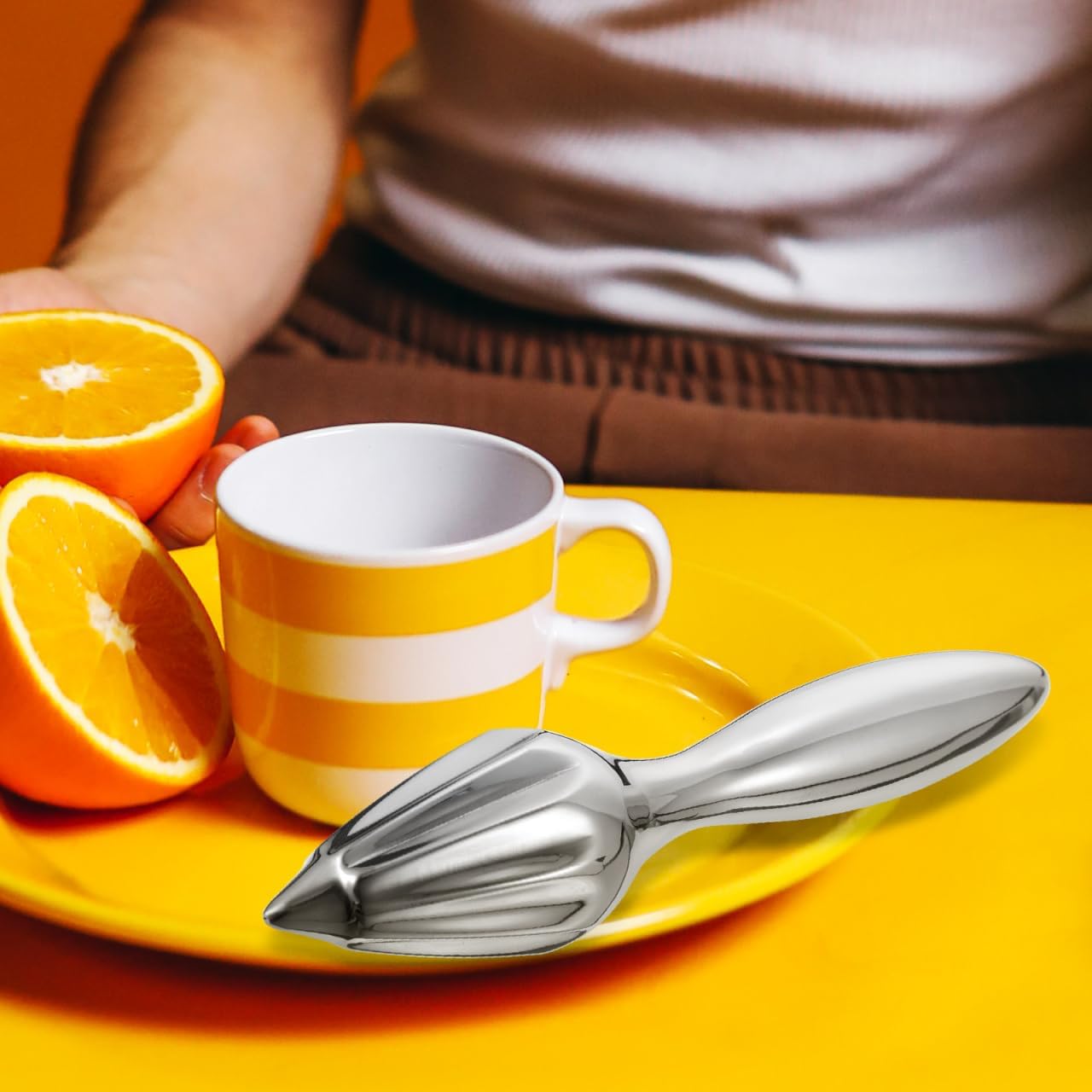 1pc Citrus Reamer Manual Lemon Orange Juicer with Comfort Grip Handle for Easy Juice Extraction Kitchen Squeezer Tool for Fresh Fruit Juice
