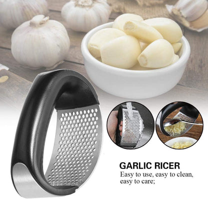 Fdit Garlic Press, Stainless Steel Curved Garlic Crusher with Ergonomic Handle, 4.1x2x3 Inch