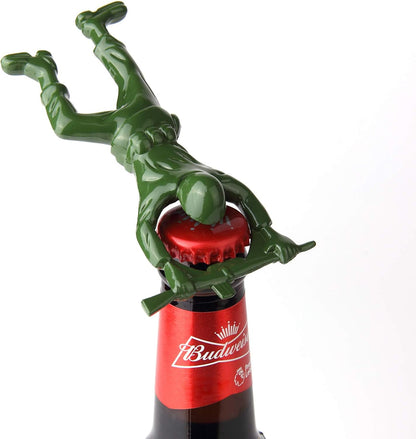 2pc-Creative 3D Army Man Bottle Opener,Unique Easy Opening Bottle Opener for Beer and beverage （Green ）