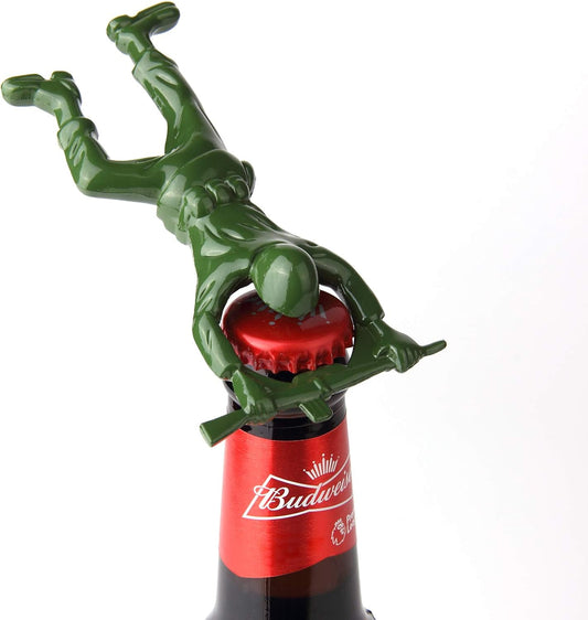 2pc-Creative 3D Army Man Bottle Opener,Unique Easy Opening Bottle Opener for Beer and beverage （Green ）
