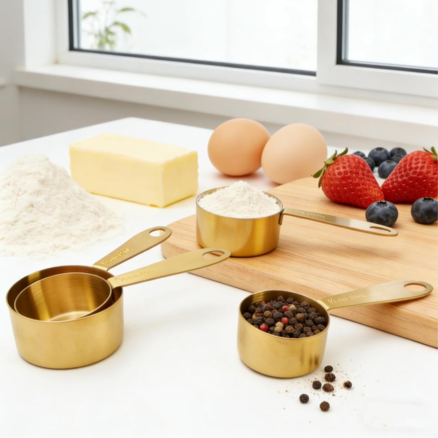 12-Piece Gold Magnetic Measuring Cups and Spoons Set，4 Premium Stainless Steel Gold Measuring Cups，8 Magnetic Measuring Spoons Set with Leveler，Measuring for Dry & Liquid Cooking Baking for Kitchen