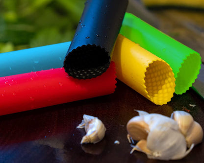 DS. DISTINCTIVE STYLE Silicone Garlic Peeler 5 Pieces Garlic Peeling Tube Roller Useful Kitchen Tools - Multicolored