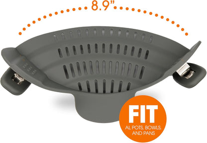 Cheer Collection Silicone Clip on Pot Strainer, Heat-resistant Snap-On Strainer for Pasta, Noodles, Rice, Meats and Vegetables, Green