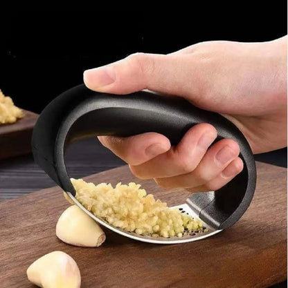 Stainless Steel Garlic Press Rocker, Kitchen Mincer with Ergonomic Handle, Easy Clean Crusher