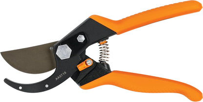 Fiskars PowerGear2 Pruning Shears, Patented Gear Technology & Cam Mechanism Multiplies Leverage, Hardened Steel Bypass Blade, Contoured Rolling Handle Reduces Hand Fatigue, 3/4" Cut Capacity