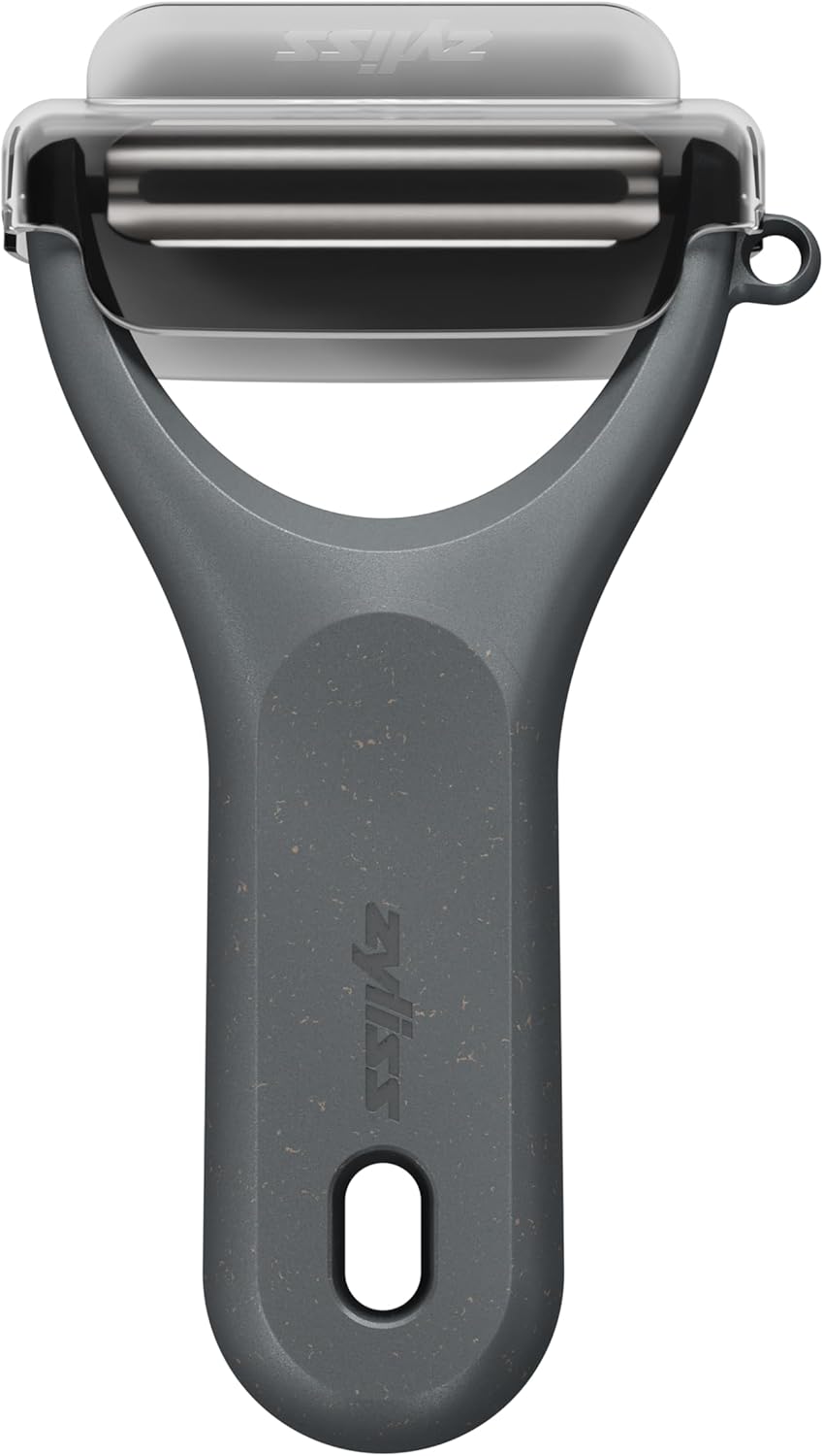 Zyliss Swivel Peeler – Ultra-Sharp Stainless Steel Blade for Potatoes, Carrots & Soft Fruits – Ergonomic Wheatstraw Grip – Built-in Eye Cutter & Safety Cover – Dishwasher Safe – Vegetable Peeler