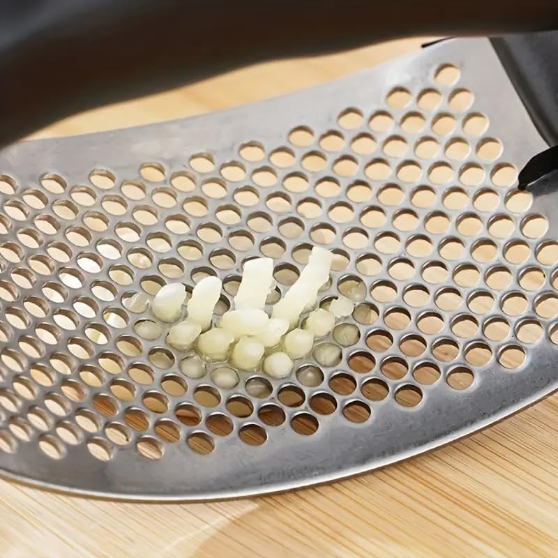 Manual Garlic Crusher – Ergonomic Stainless Steel Press with Non-Slip Handle for Smooth, Even Mincing