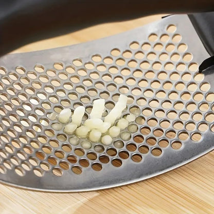 Manual Garlic Crusher – Ergonomic Stainless Steel Press with Non-Slip Handle for Smooth, Even Mincing