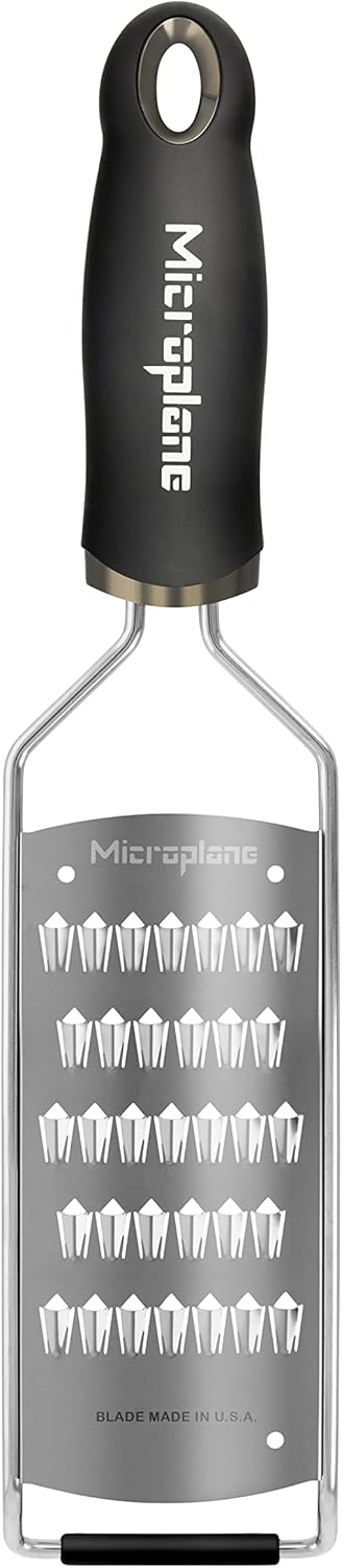 Microplane Gourmet Series Cheese Grater with Soft Touch Handle (Extra Coarse, Black)