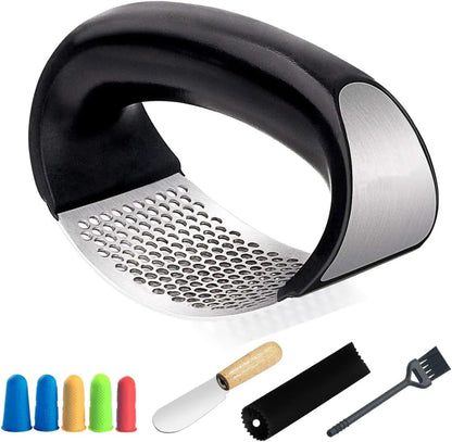 Premium Stainless Steel Garlic Press – Heavy Duty, Rustproof, Dishwasher Safe & Easy to Use – Includes Silicone Finger Protector & Bonus Finger Guard for Safe Cooking.