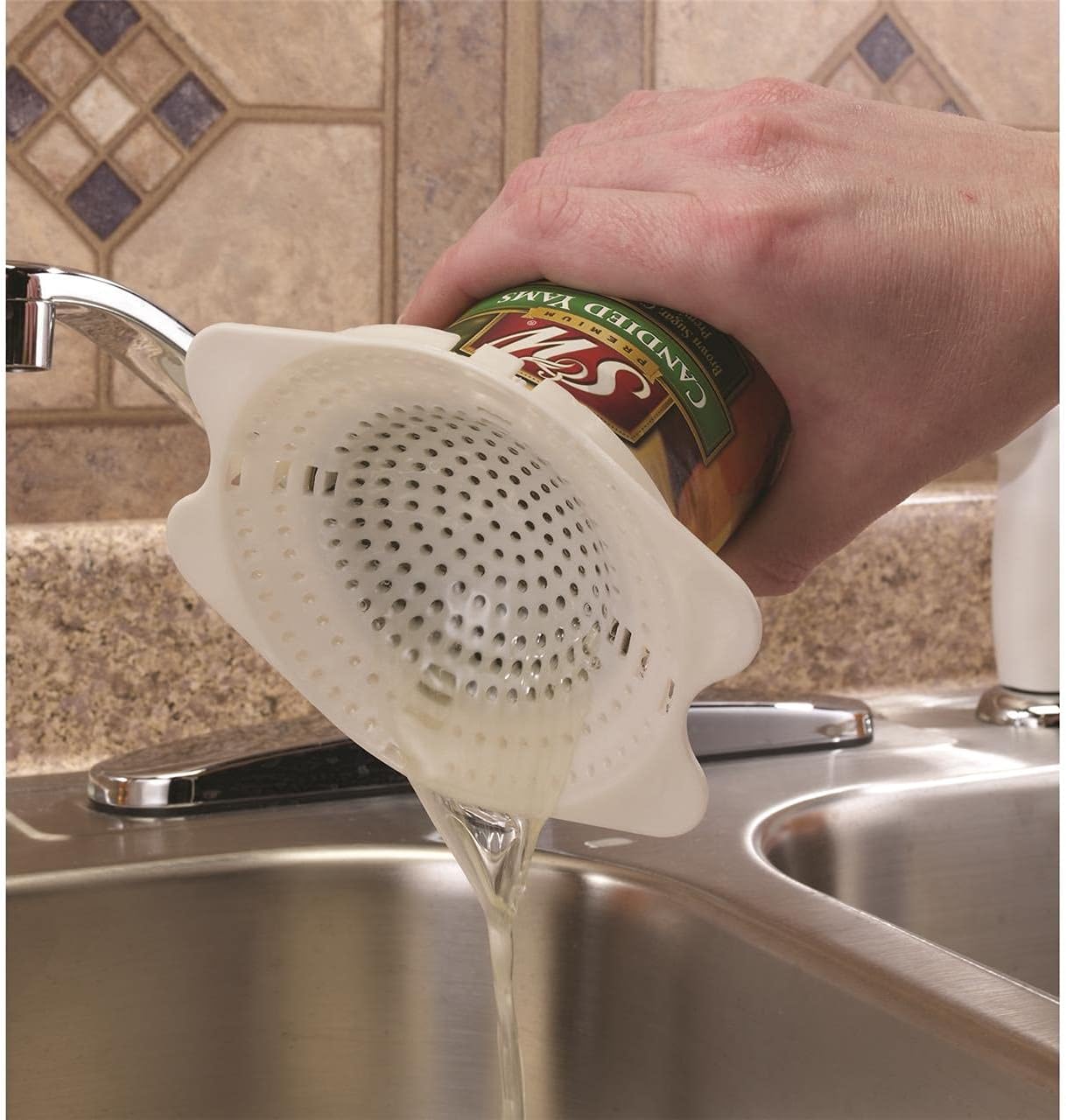 Jokari 06037 Snap-on Can Strainer - White One Size – Saves Time, Reduces Mess, Fits Most Can Sizes