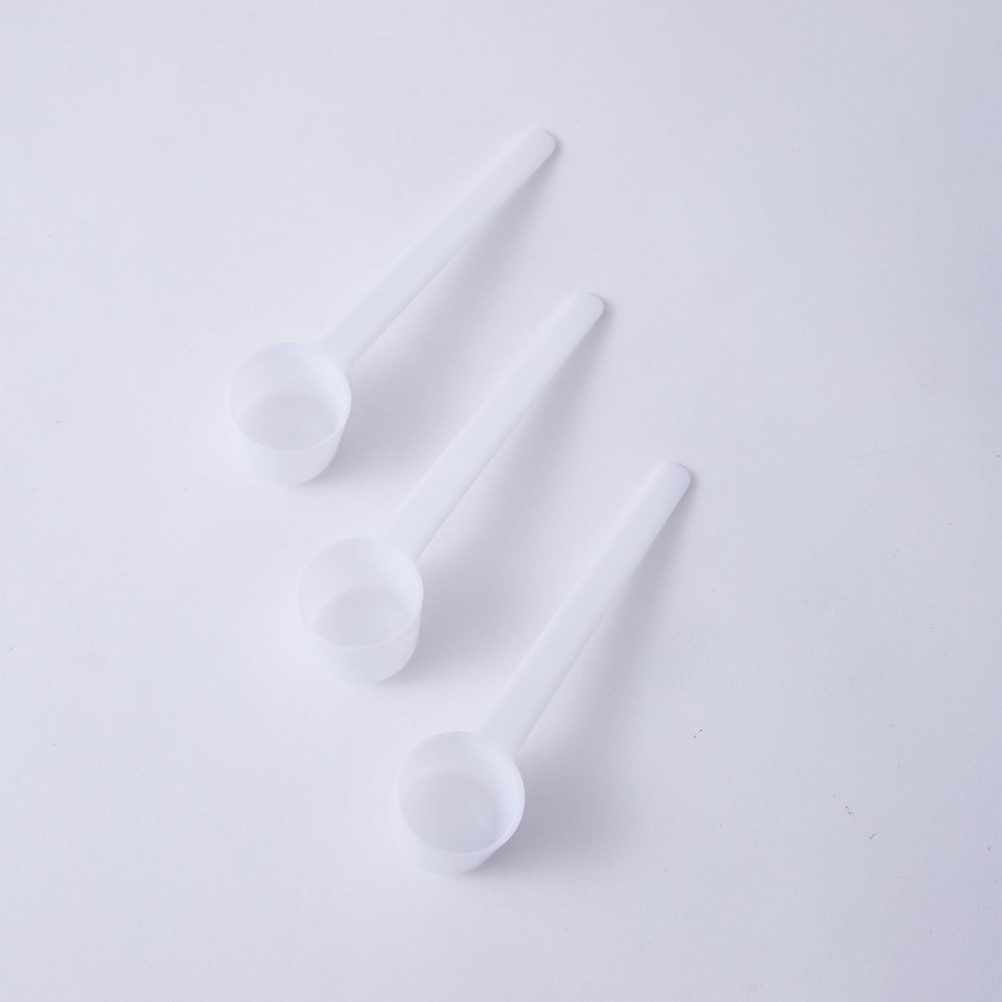 3-Pack 5g Scoop for Creatine – White Measuring Spoons Calibrated for Creatine Monohydrate Powder – Accurate 5 Gram Portion Scoop for Supplements, Pre-Workout, Gym Use, Fitness Routine