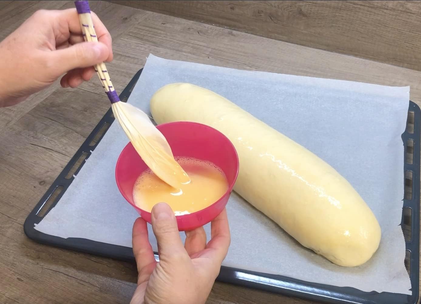 Feather pastry basting brush