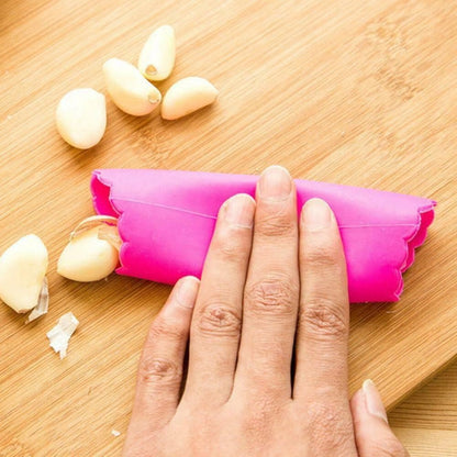 3pcs Silicone Garlic Cloves Peeler Skin Remover Press Roller Kitchen Tool Random Color