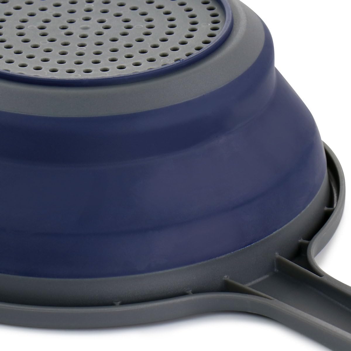 Collapsible Colander with Handle – Space-Saving Polypropylene Strainer for Pasta, Vegetables & Fruits, Foldable Kitchen Colander in Navy Blue