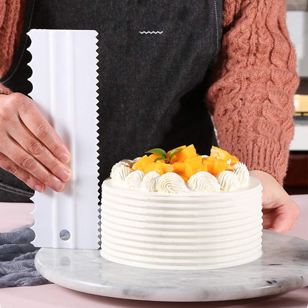 Mwellewm 4 Pcs/set Cake Scraper Decorating Plastic Sawtooth Comb Mousse Butter Cream Cake Edge Tools Plastic Sawtooth Cake Icing Smoother Kitchen Baking Cake Edge DIY Tool