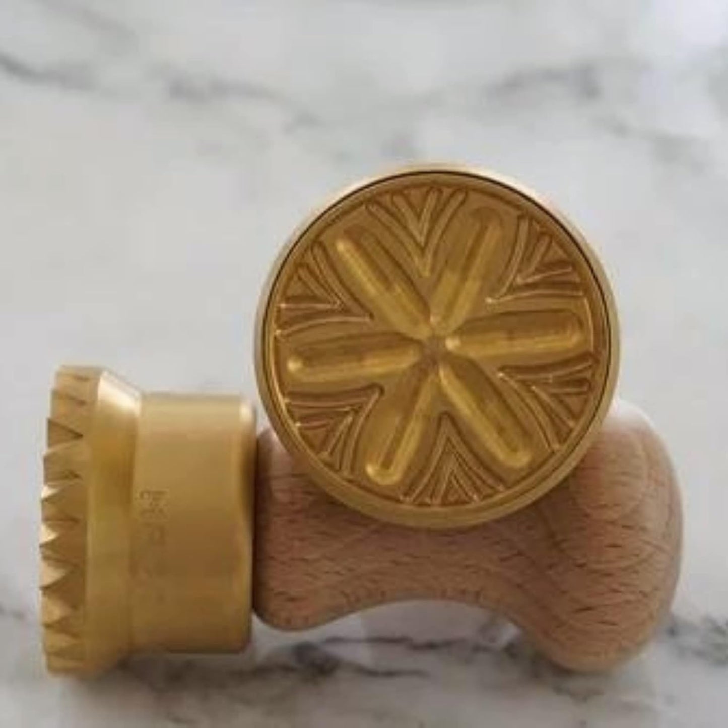 La Gondola Homemade Ravioli Stamp - Square Festooned 1.77x1.77in | Italian Pasta Making Tool for Home and Business | Brass & Natural Wood | Easy to Use Ravioli Stamp | Ravioli Cutter Made in Italy