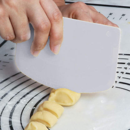 DOERDO Flexible Food Safe Plastic Dough Scraper,for Food Cutting and Cleaning,Multipurpose Food Scrappers(White,3PCS)