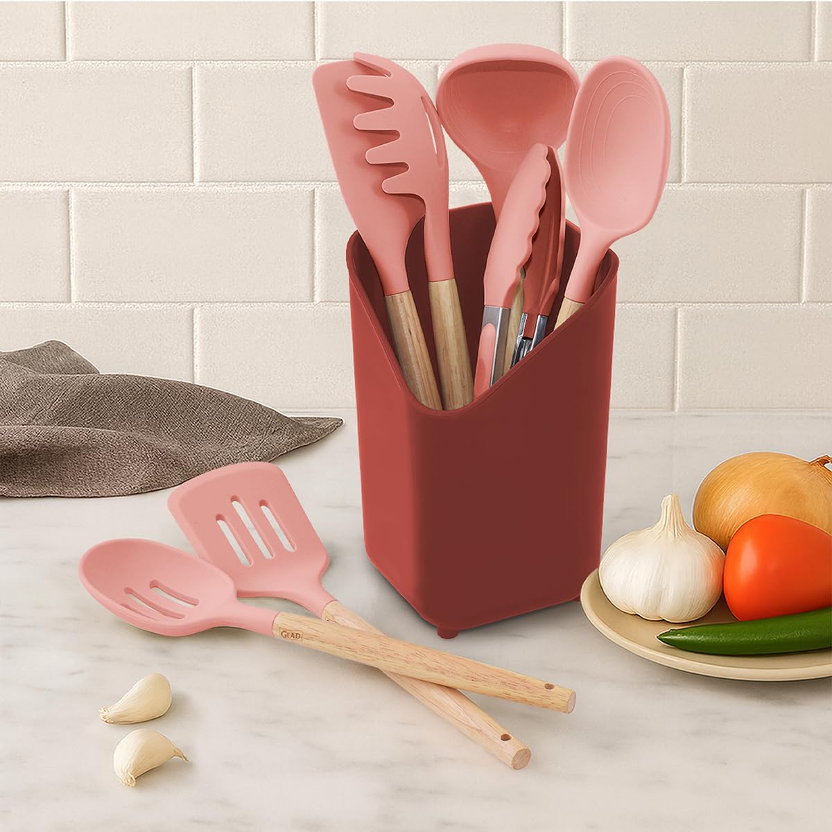 Glad Silicone Kitchen Utensils Set, 8pcs - Nonstick Cooking Tools with Wooden Handles and Utensil Holder - Spatula Set with Turner, Ladle, Spoons, Tongs, and Spaghetti Server - Beige