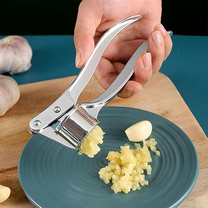 Garlic Press for Kitchen Heavy Duty Stainless Steel Press, Garlic Crusher for Easy and Efficient Presser Mincing