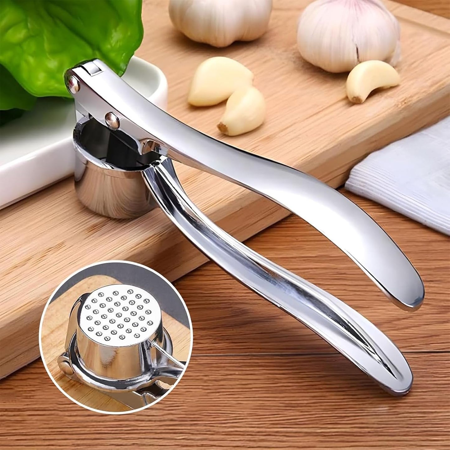 Garlic Press for Kitchen Heavy Duty Stainless Steel Press, Garlic Crusher for Easy and Efficient Presser Mincing