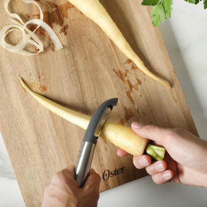 Chadswyck 7.7” Garlic Press, Stainless Steel Garlic Mincer & Crusher, Easy Squeeze, Dishwasher Safe