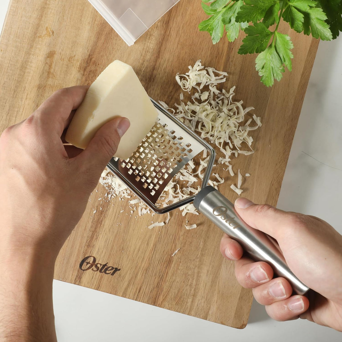 Chadswyck 7.7” Garlic Press, Stainless Steel Garlic Mincer & Crusher, Easy Squeeze, Dishwasher Safe