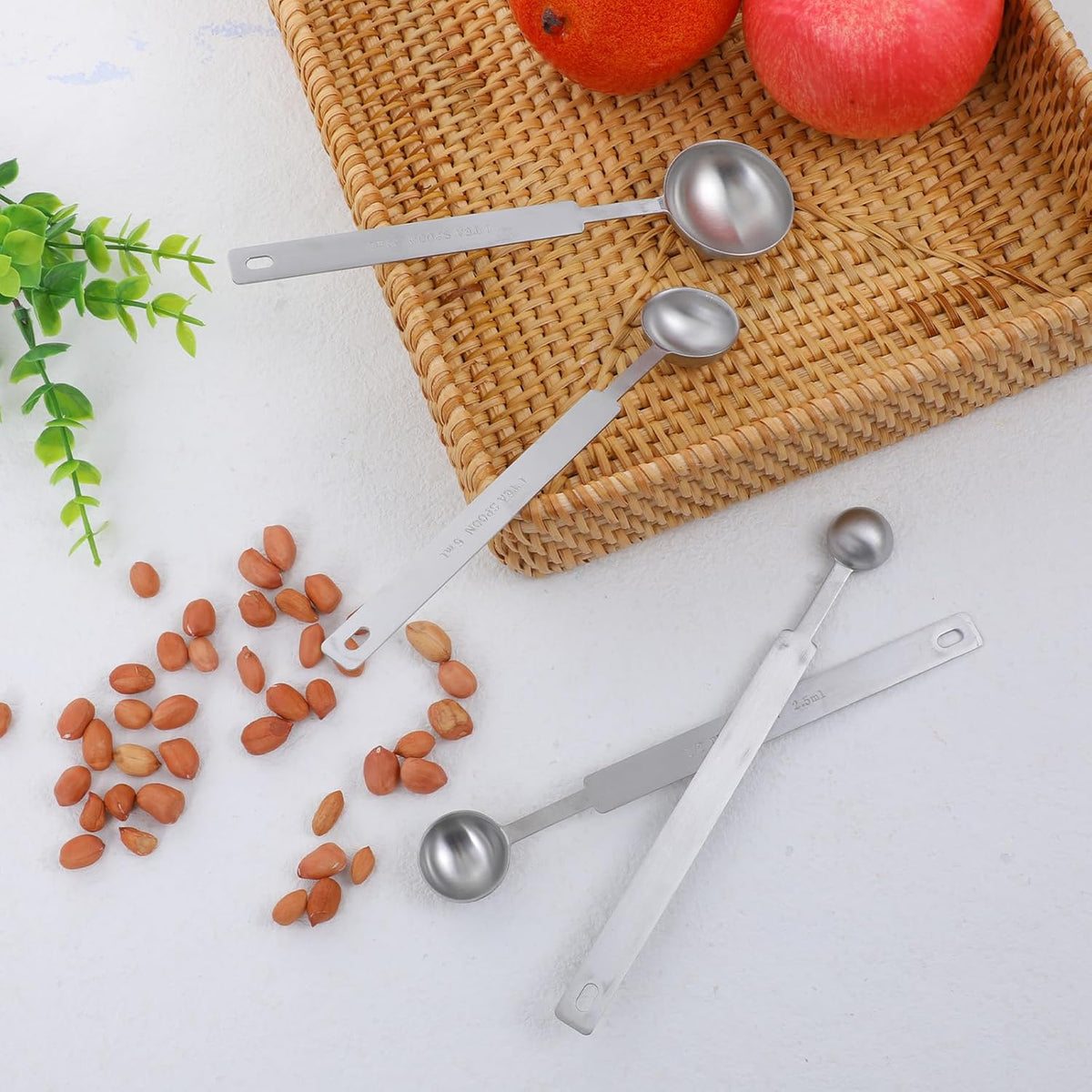 4 Pcs Long Handle Measuring Spoons Set Stainless Steel Measuring Spoon Set Metal Coffee Scoop Tablespoon Teaspoon for Liquid Solid Powder Ingredients (1/4 tsp, 1/2 tsp, 1 tsp, 1 tbsp)