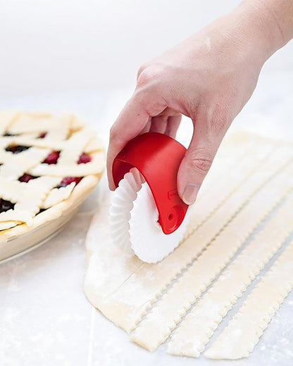 Pie Crust Decorating Tools | Pastry Wheel Cutter | Set of 1