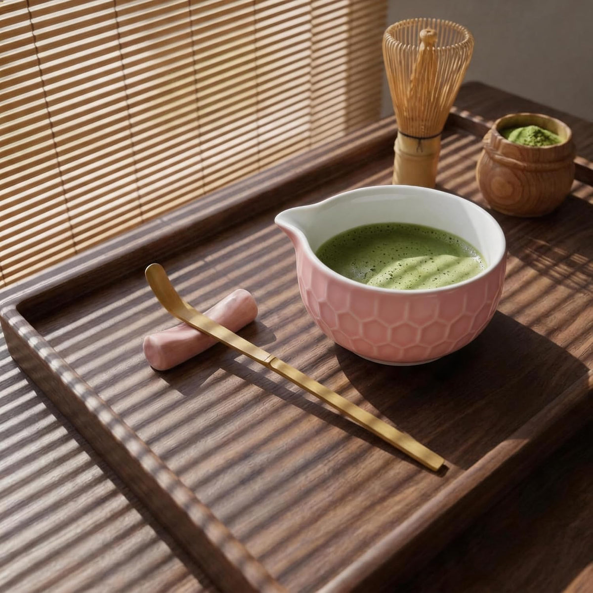 Matcha Bowl with Spout, Japanese Style Ceramic Chawan for Whisking