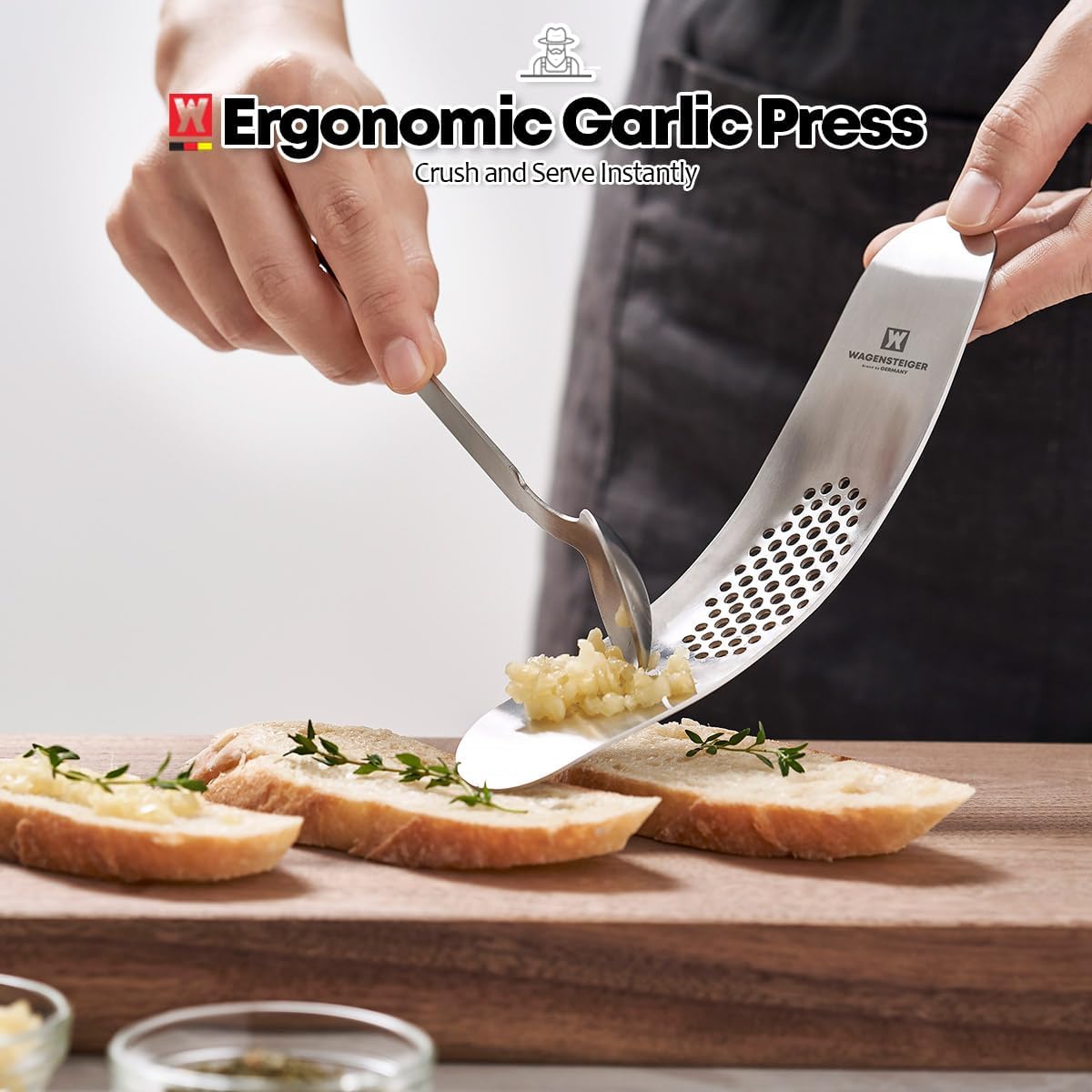 Stainless Steel Curved Garlic Presser or Cheese Grater, Curved Pressing & Grating Motion, Minimalist Design, Stylish Kitchen Essentials 205mm x 48mm / 8.07 inches x 1.89 inches