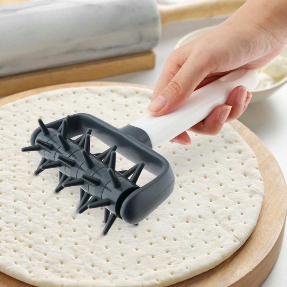 Pizza Dough Docker, Plastic Pizza Roller Spikes Prevents Air Bubbles and Creates a Uniform Crust for Cooking, Pastry Dough Roller for Crackers, Homemade Bread, Cookies