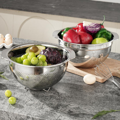 18/8 Stainless Steel Microwell Colander, 2.5QT Large Capacity with Handle Kitchen Food Strainer Basket for Washing Vegetables, Fruits, Rice, and Pasta (primary colour, 2.5QT)