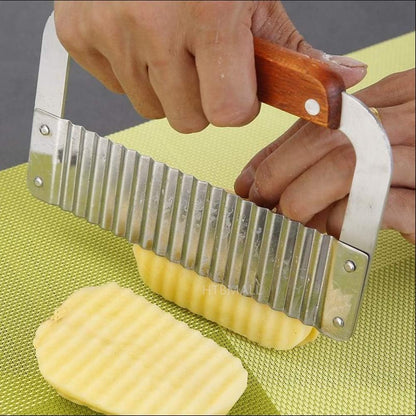 Crinkle Cutter, French Fry Cutter for Potatoes, Upgraded Stainless Steel Blade, Potato Slicer Frency Fry Crinkle Cutter Chopper Wavy Cutting Tool for Potatoes Carrots Cucumbers