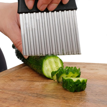 Crinkle Cutter, French Fry Cutter for Potatoes, Upgraded Stainless Steel Blade, Potato Slicer Frency Fry Crinkle Cutter Chopper Wavy Cutting Tool for Potatoes Carrots Cucumbers