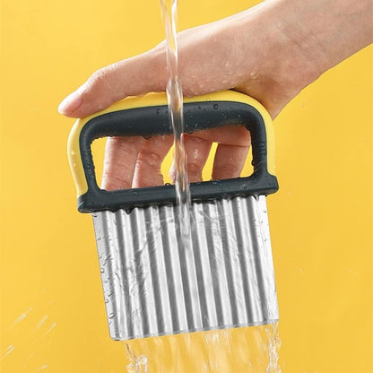 Crinkle Cutter, French Fry Cutter for Potatoes, Upgraded Stainless Steel Blade, Potato Slicer Frency Fry Crinkle Cutter Chopper Wavy Cutting Tool for Potatoes Carrots Cucumbers