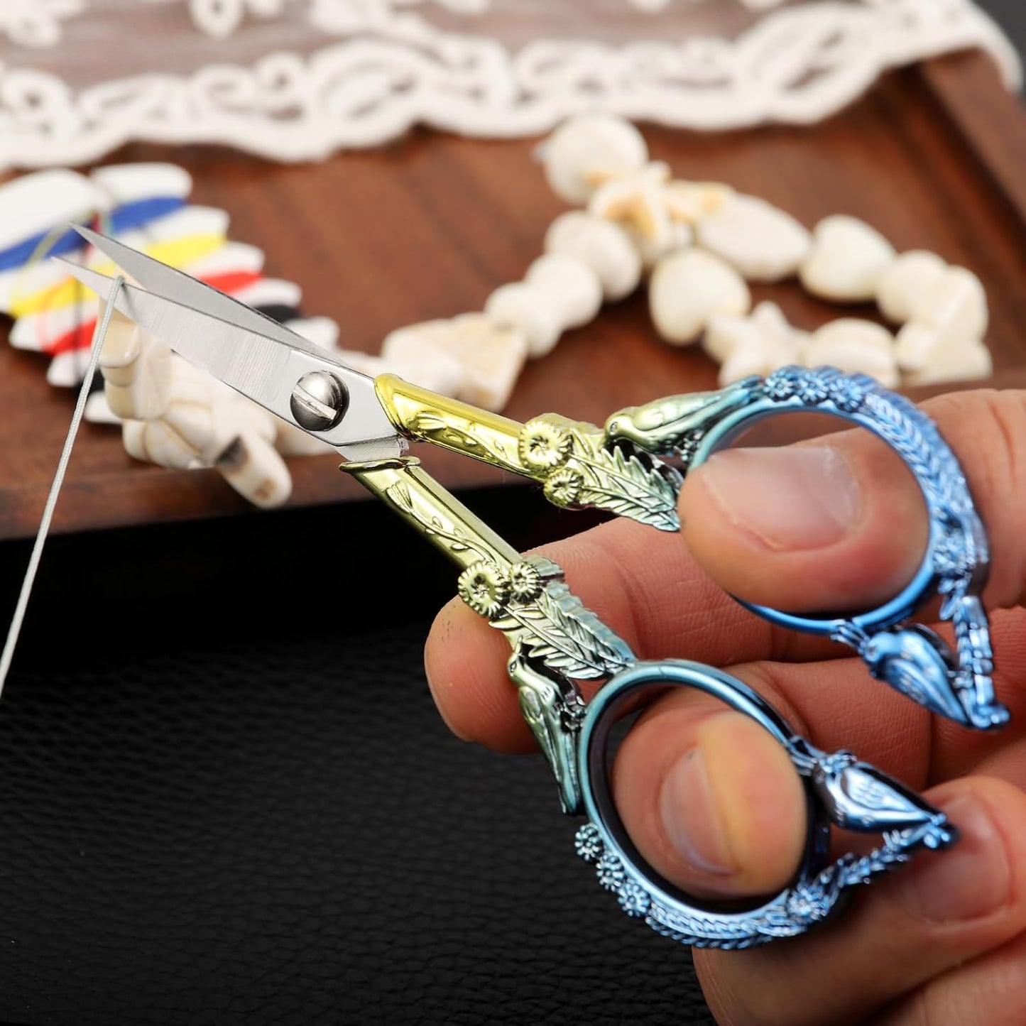 YOUGUOM Sewing Embroidery Scissors, Small Thread Scissor for Craft Artwork Needlework Yarn Knitting Detail Snips, Black Cute Bird Shears