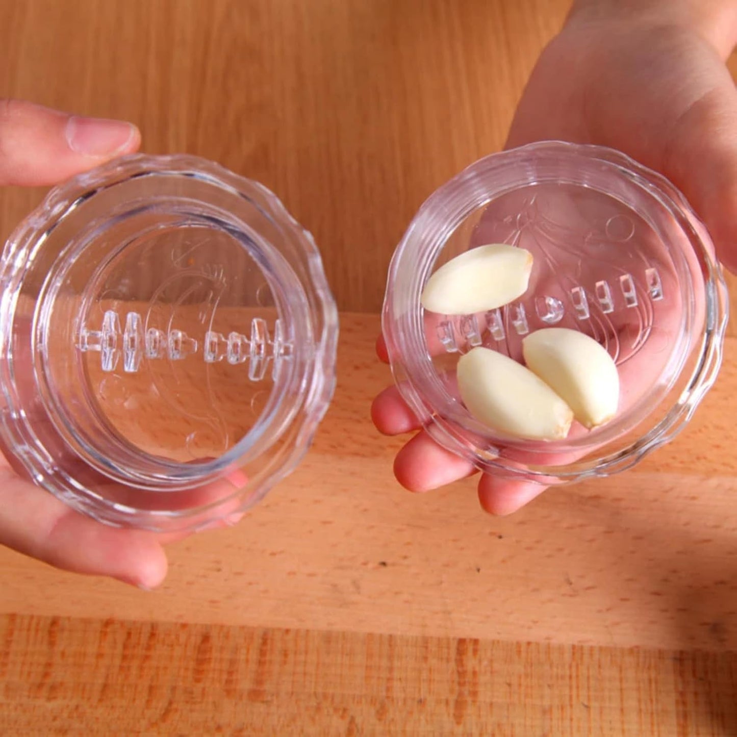 Transparent Manual Garlic Twist, Multi-Functional Mincer & Grinder for Garlic, Onion, Ginger, Herbs, Nuts, Impact Resistant Kitchen Gadget & Home Accessory