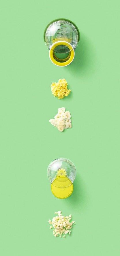 Chef’n GarlicZoom Garlic Chopper, Handheld Garlic Mincer with Rolling Action, Easy to Use and Clean, Compact Size for Quick Prep, Dishwasher Safe